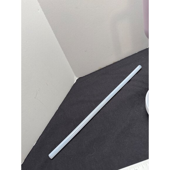 Stanley 40 Oz Quencher H2.0 Flowstate Lavender Tumbler With Handle & Straw - Picture 10 of 11